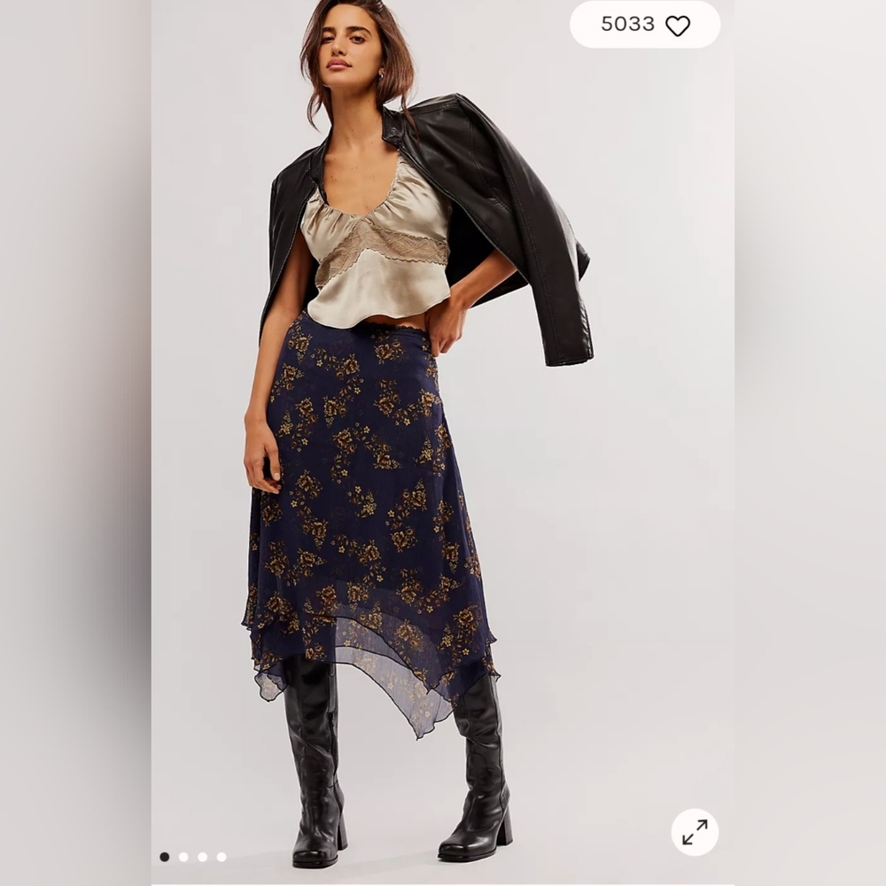 ✨️SOLD✨️Brand New with Tags Free People Midi Skirt